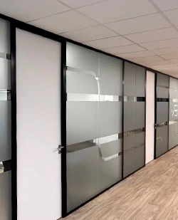 Cloisons amovibles et aménagement de bureaux à Sophia Antipolis avec B&B Solutions