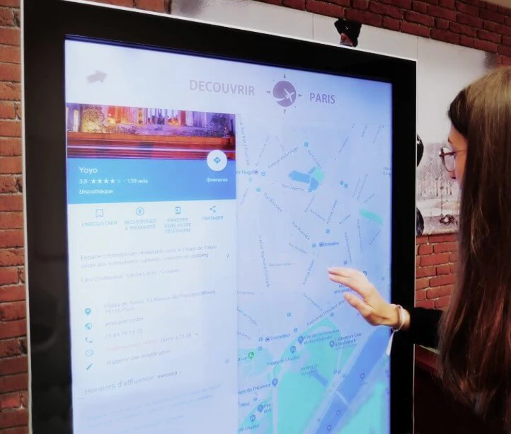 Totem tactile et interactif 40 pouces